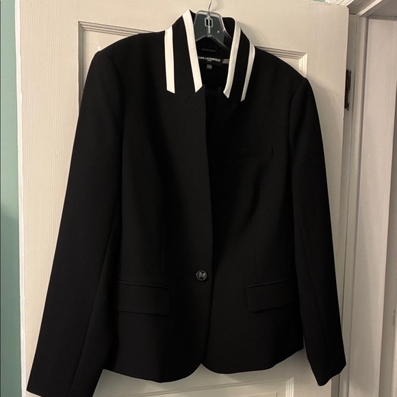 Karl Lagerfeld Jackets & Blazers - Karl Lagerfeld Black Blazer with White Collar Trim
